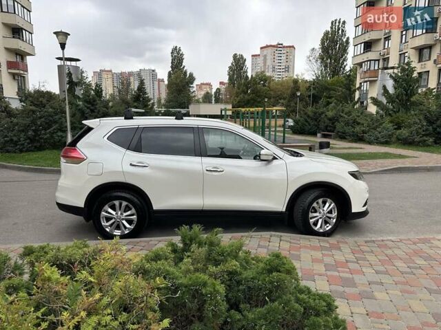 Білий Ніссан ІксТрейл, об'ємом двигуна 1.6 л та пробігом 220 тис. км за 15900 $, фото 6 на Automoto.ua