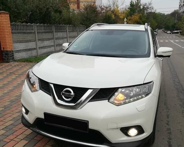 Білий Ніссан ІксТрейл, об'ємом двигуна 1.6 л та пробігом 174 тис. км за 15999 $, фото 17 на Automoto.ua