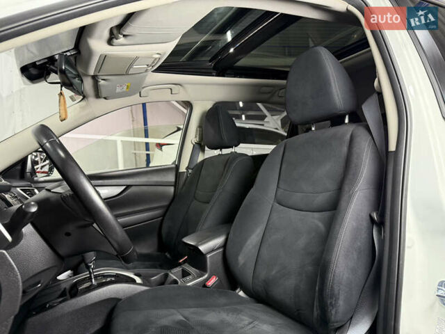 Белый Ниссан ИксТрейл, объемом двигателя 1.6 л и пробегом 122 тыс. км за 17900 $, фото 15 на Automoto.ua