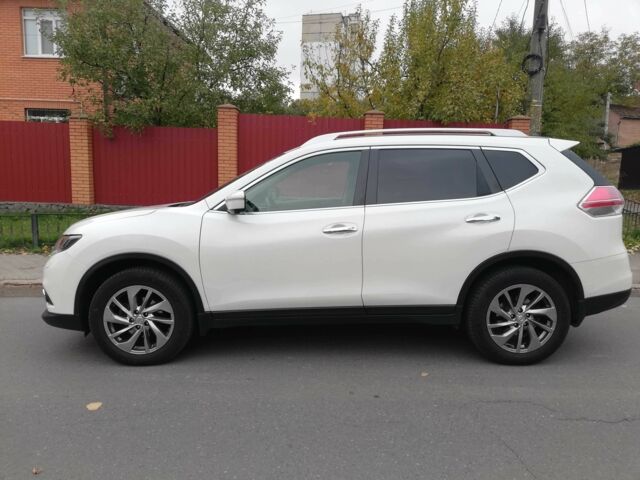 Белый Ниссан ИксТрейл, объемом двигателя 1.6 л и пробегом 174 тыс. км за 15799 $, фото 6 на Automoto.ua