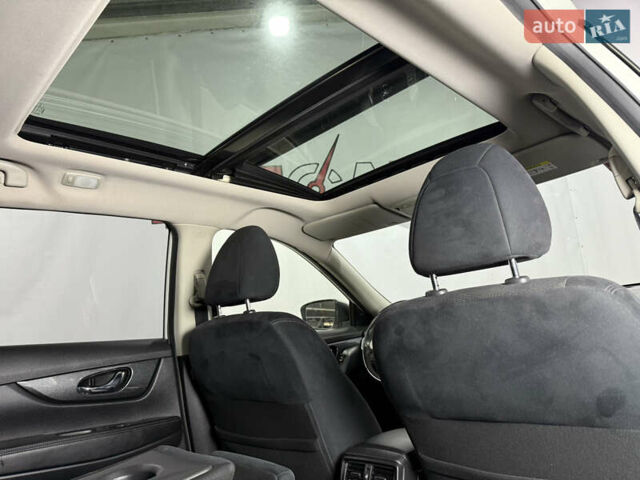 Белый Ниссан ИксТрейл, объемом двигателя 1.6 л и пробегом 122 тыс. км за 17900 $, фото 42 на Automoto.ua