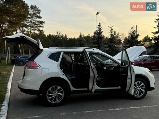 Білий Ніссан ІксТрейл, об'ємом двигуна 2 л та пробігом 153 тис. км за 14800 $, фото 9 на Automoto.ua