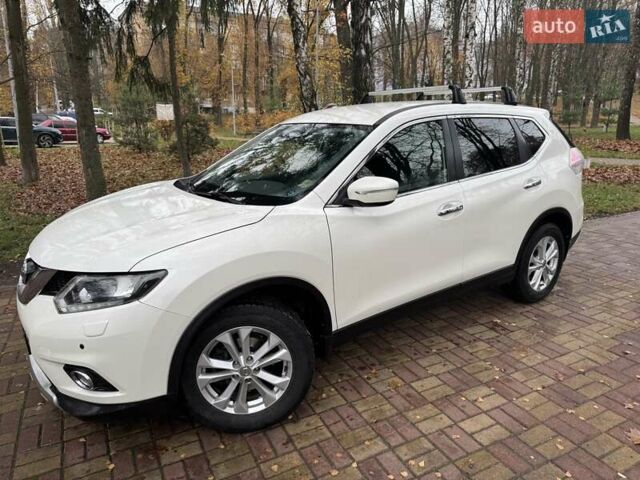 Білий Ніссан ІксТрейл, об'ємом двигуна 1.6 л та пробігом 221 тис. км за 14700 $, фото 5 на Automoto.ua
