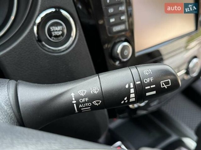 Білий Ніссан ІксТрейл, об'ємом двигуна 2 л та пробігом 153 тис. км за 14800 $, фото 43 на Automoto.ua