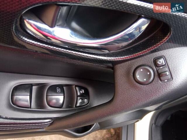 Белый Ниссан ИксТрейл, объемом двигателя 2 л и пробегом 160 тыс. км за 26500 $, фото 26 на Automoto.ua