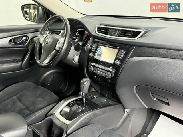 Белый Ниссан ИксТрейл, объемом двигателя 1.6 л и пробегом 122 тыс. км за 17900 $, фото 24 на Automoto.ua