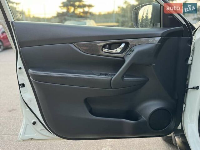 Білий Ніссан ІксТрейл, об'ємом двигуна 2 л та пробігом 153 тис. км за 14800 $, фото 31 на Automoto.ua