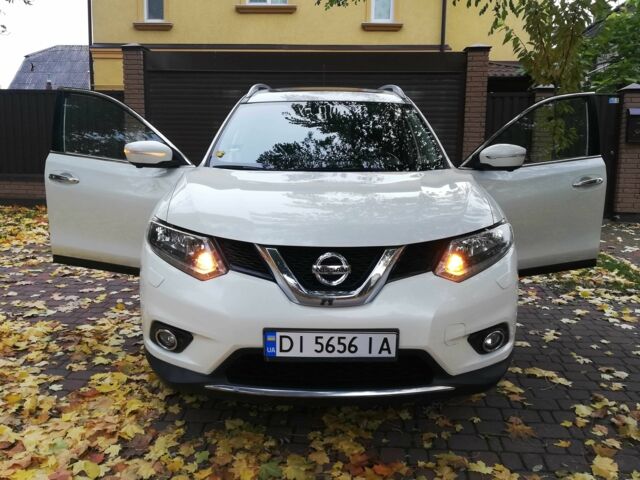 Белый Ниссан ИксТрейл, объемом двигателя 1.6 л и пробегом 174 тыс. км за 15799 $, фото 12 на Automoto.ua