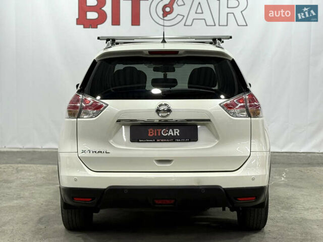 Белый Ниссан ИксТрейл, объемом двигателя 1.6 л и пробегом 122 тыс. км за 17900 $, фото 7 на Automoto.ua
