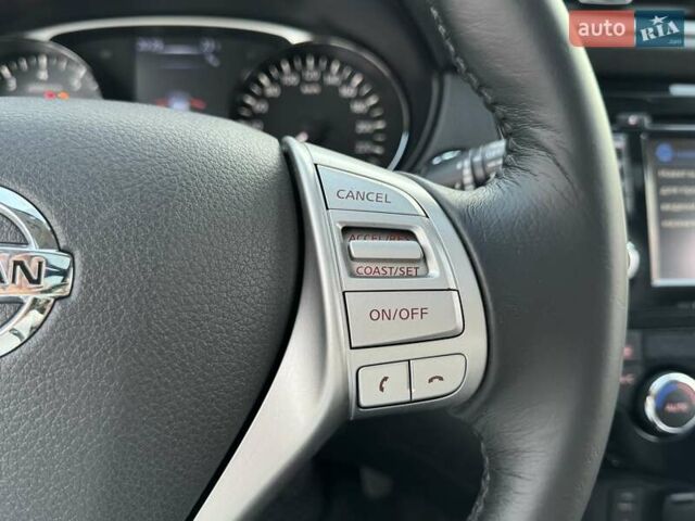 Белый Ниссан ИксТрейл, объемом двигателя 2 л и пробегом 153 тыс. км за 15800 $, фото 36 на Automoto.ua
