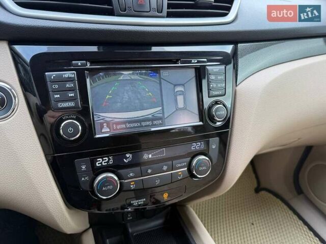 Белый Ниссан ИксТрейл, объемом двигателя 2.49 л и пробегом 139 тыс. км за 15900 $, фото 13 на Automoto.ua