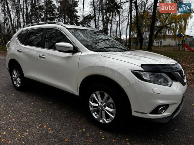 Белый Ниссан ИксТрейл, объемом двигателя 2.49 л и пробегом 134 тыс. км за 14999 $, фото 8 на Automoto.ua