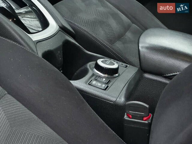 Белый Ниссан ИксТрейл, объемом двигателя 2.5 л и пробегом 134 тыс. км за 14999 $, фото 32 на Automoto.ua