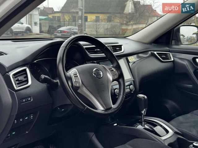 Белый Ниссан ИксТрейл, объемом двигателя 2.49 л и пробегом 134 тыс. км за 14999 $, фото 26 на Automoto.ua