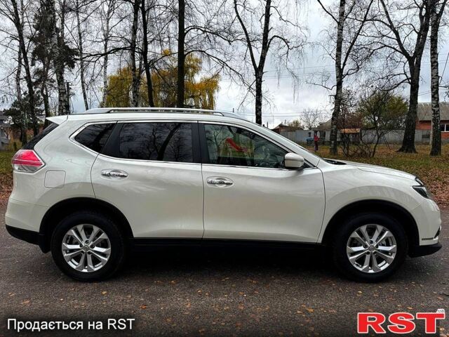 Белый Ниссан ИксТрейл, объемом двигателя 2.5 л и пробегом 134 тыс. км за 14999 $, фото 5 на Automoto.ua
