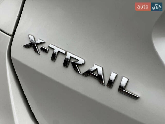 Белый Ниссан ИксТрейл, объемом двигателя 2.49 л и пробегом 134 тыс. км за 14999 $, фото 20 на Automoto.ua