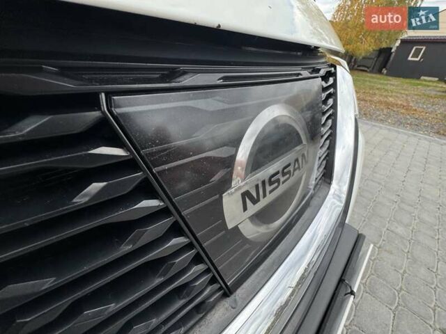 Білий Ніссан ІксТрейл, об'ємом двигуна 2.49 л та пробігом 168 тис. км за 18500 $, фото 17 на Automoto.ua