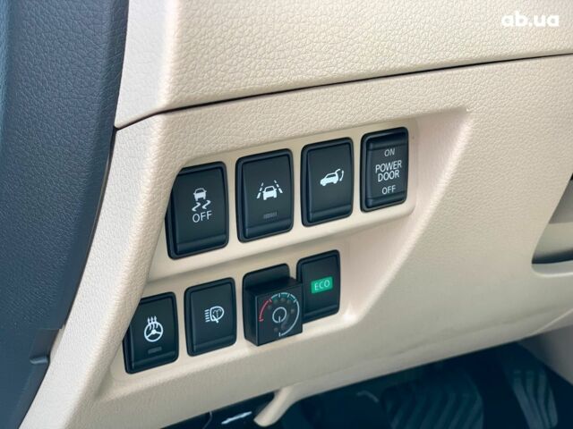 Белый Ниссан ИксТрейл, объемом двигателя 2.5 л и пробегом 166 тыс. км за 19990 $, фото 27 на Automoto.ua