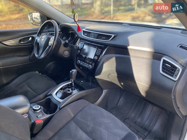 Белый Ниссан ИксТрейл, объемом двигателя 2.49 л и пробегом 184 тыс. км за 16050 $, фото 20 на Automoto.ua