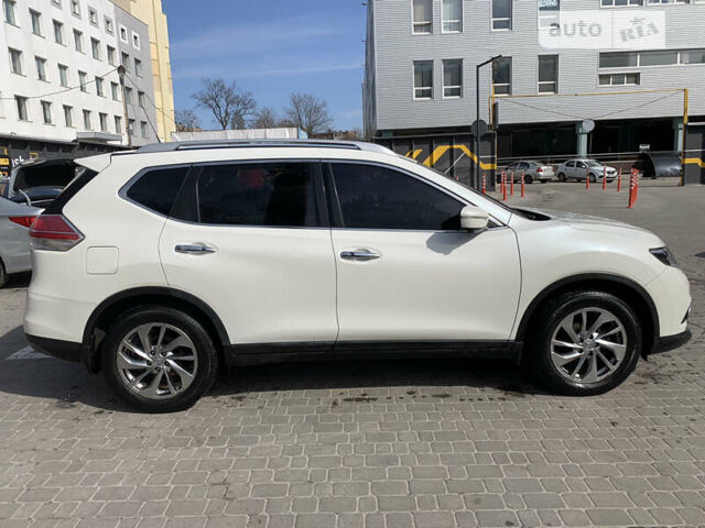 Белый Ниссан ИксТрейл, объемом двигателя 1.6 л и пробегом 73 тыс. км за 18000 $, фото 6 на Automoto.ua