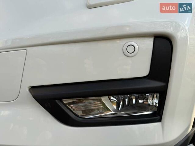 Белый Ниссан ИксТрейл, объемом двигателя 1.6 л и пробегом 80 тыс. км за 18700 $, фото 47 на Automoto.ua