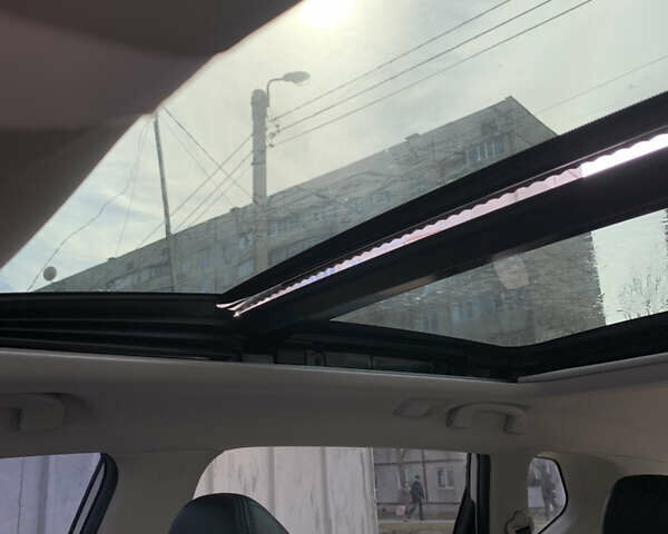 Белый Ниссан ИксТрейл, объемом двигателя 1.6 л и пробегом 73 тыс. км за 18000 $, фото 10 на Automoto.ua