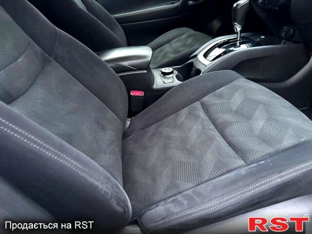 Белый Ниссан ИксТрейл, объемом двигателя 2.5 л и пробегом 134 тыс. км за 14999 $, фото 11 на Automoto.ua