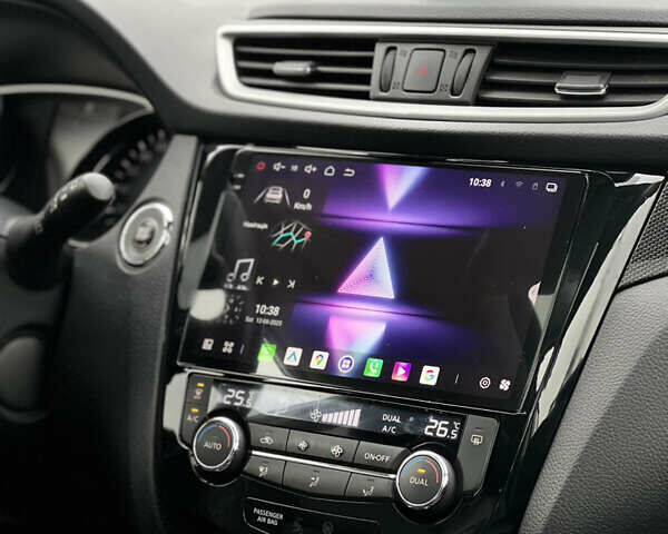 Белый Ниссан ИксТрейл, объемом двигателя 1.6 л и пробегом 52 тыс. км за 21999 $, фото 20 на Automoto.ua