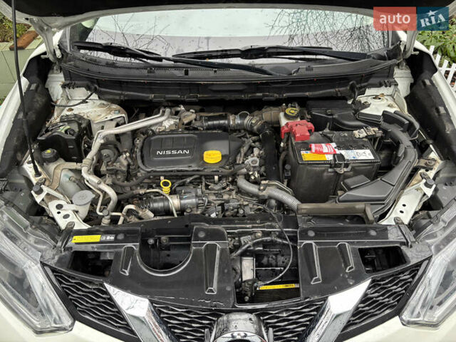 Белый Ниссан ИксТрейл, объемом двигателя 1.6 л и пробегом 43 тыс. км за 19500 $, фото 29 на Automoto.ua