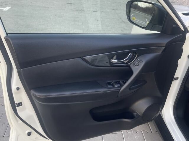 Белый Ниссан ИксТрейл, объемом двигателя 1.6 л и пробегом 81 тыс. км за 18600 $, фото 15 на Automoto.ua