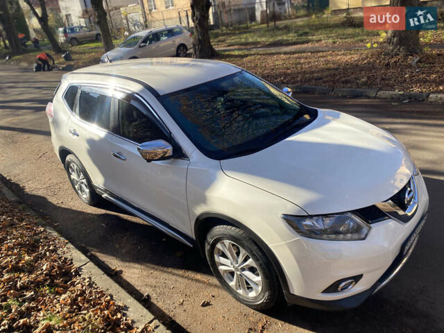 Белый Ниссан ИксТрейл, объемом двигателя 2.49 л и пробегом 184 тыс. км за 16050 $, фото 4 на Automoto.ua