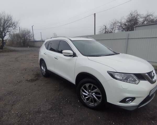 Белый Ниссан ИксТрейл, объемом двигателя 1.6 л и пробегом 81 тыс. км за 19000 $, фото 10 на Automoto.ua