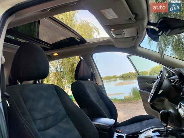 Білий Ніссан ІксТрейл, об'ємом двигуна 1.6 л та пробігом 170 тис. км за 14999 $, фото 13 на Automoto.ua