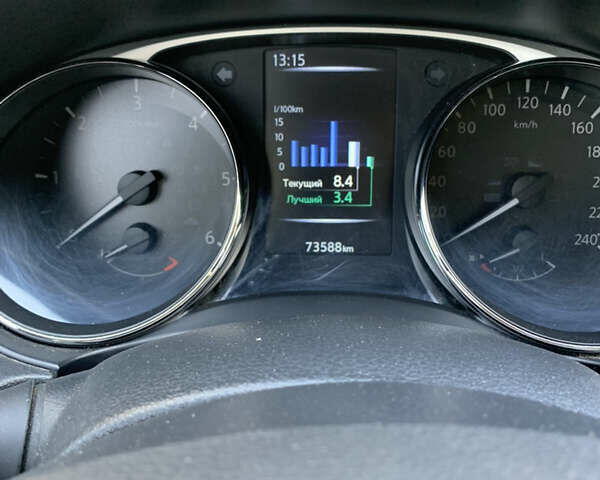 Белый Ниссан ИксТрейл, объемом двигателя 1.6 л и пробегом 73 тыс. км за 18000 $, фото 11 на Automoto.ua