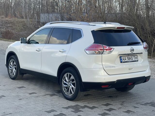 Белый Ниссан ИксТрейл, объемом двигателя 1.6 л и пробегом 81 тыс. км за 18600 $, фото 3 на Automoto.ua
