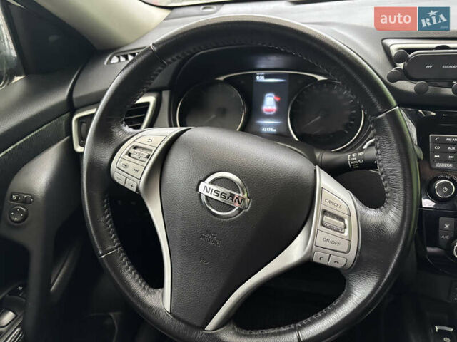 Белый Ниссан ИксТрейл, объемом двигателя 1.6 л и пробегом 43 тыс. км за 19500 $, фото 16 на Automoto.ua