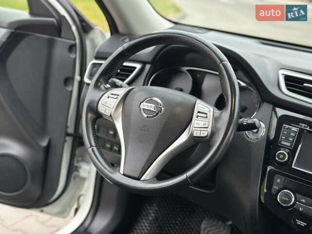 Белый Ниссан ИксТрейл, объемом двигателя 2 л и пробегом 213 тыс. км за 16999 $, фото 27 на Automoto.ua