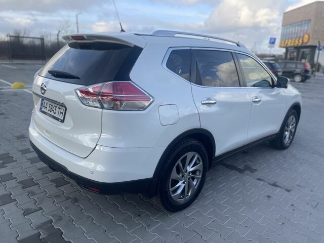Белый Ниссан ИксТрейл, объемом двигателя 1.6 л и пробегом 81 тыс. км за 18600 $, фото 2 на Automoto.ua