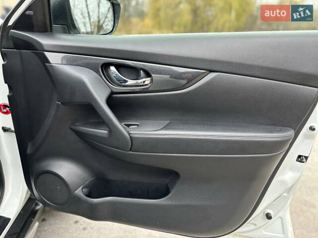 Білий Ніссан ІксТрейл, об'ємом двигуна 2 л та пробігом 90 тис. км за 17999 $, фото 46 на Automoto.ua