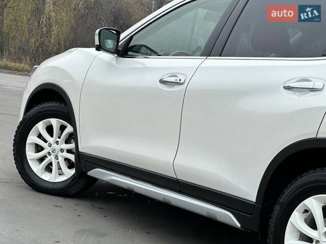 Білий Ніссан ІксТрейл, об'ємом двигуна 2 л та пробігом 90 тис. км за 17999 $, фото 30 на Automoto.ua
