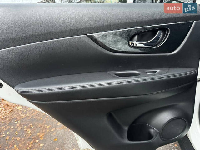 Белый Ниссан ИксТрейл, объемом двигателя 2.5 л и пробегом 134 тыс. км за 14999 $, фото 36 на Automoto.ua