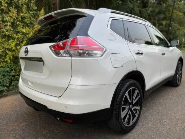 Білий Ніссан ІксТрейл, об'ємом двигуна 2 л та пробігом 89 тис. км за 17500 $, фото 3 на Automoto.ua