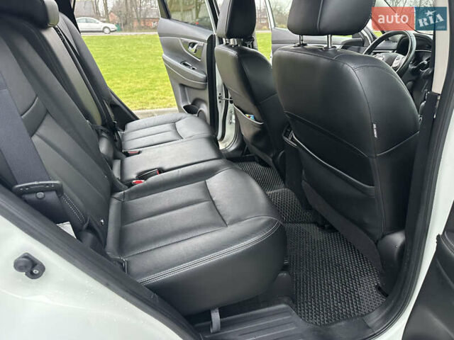 Белый Ниссан ИксТрейл, объемом двигателя 2 л и пробегом 213 тыс. км за 16999 $, фото 22 на Automoto.ua