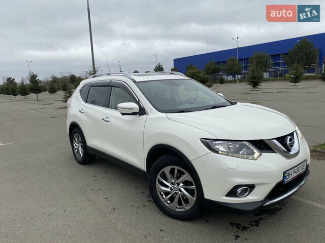 Білий Ніссан ІксТрейл, об'ємом двигуна 1.6 л та пробігом 161 тис. км за 18000 $, фото 2 на Automoto.ua