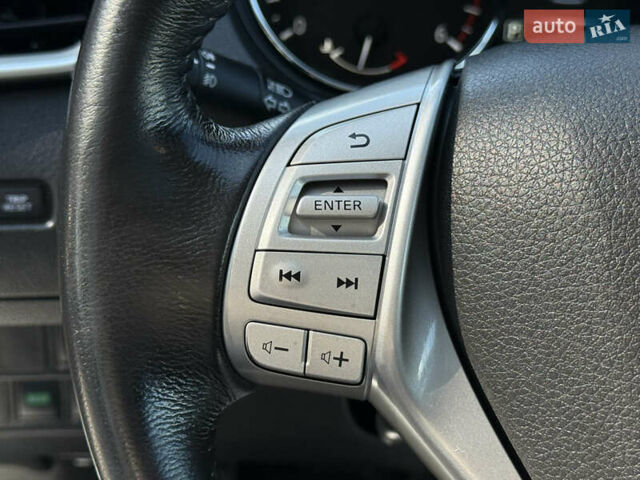 Белый Ниссан ИксТрейл, объемом двигателя 2 л и пробегом 189 тыс. км за 17900 $, фото 57 на Automoto.ua