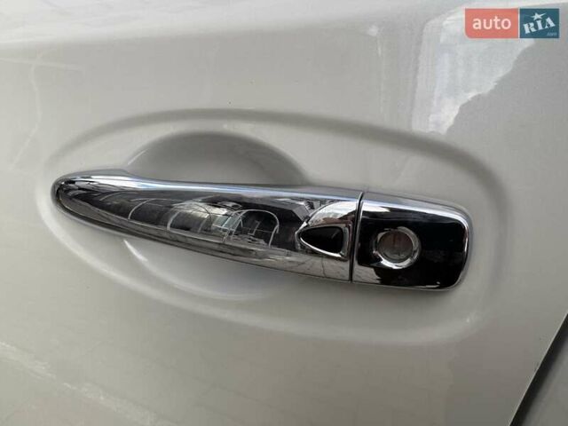 Белый Ниссан ИксТрейл, объемом двигателя 1.6 л и пробегом 80 тыс. км за 18700 $, фото 18 на Automoto.ua