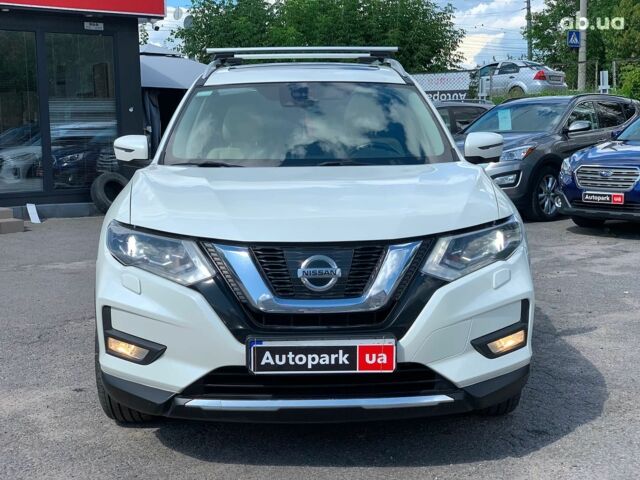 Белый Ниссан ИксТрейл, объемом двигателя 2.5 л и пробегом 166 тыс. км за 19990 $, фото 1 на Automoto.ua