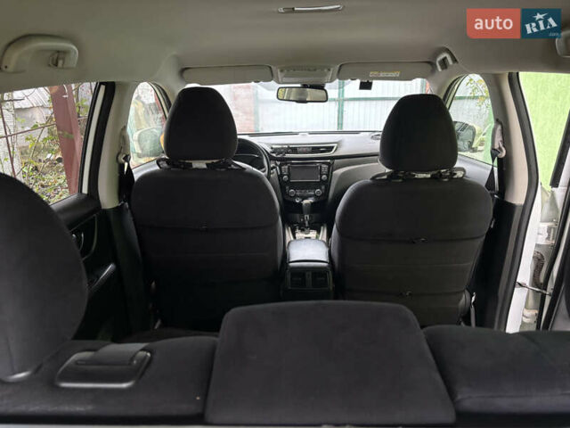 Белый Ниссан ИксТрейл, объемом двигателя 1.6 л и пробегом 43 тыс. км за 19500 $, фото 24 на Automoto.ua