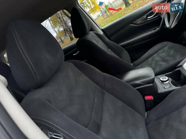 Белый Ниссан ИксТрейл, объемом двигателя 2.49 л и пробегом 134 тыс. км за 14999 $, фото 53 на Automoto.ua