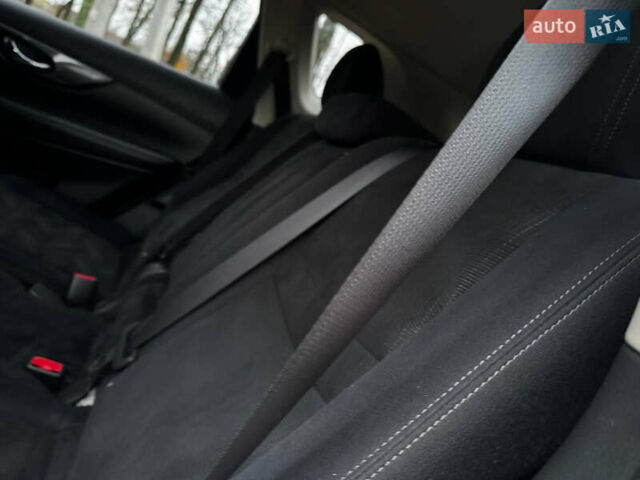 Белый Ниссан ИксТрейл, объемом двигателя 2.49 л и пробегом 134 тыс. км за 14999 $, фото 40 на Automoto.ua